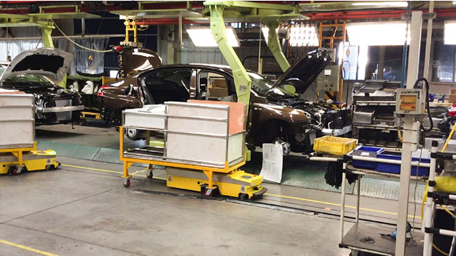 Enige AGV van het Manierspoor automatiseerde Geleide Voertuigen, AGV Materiële Behandeling voor de Automobielindustrie